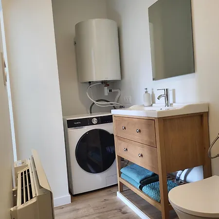Apartamento De *
